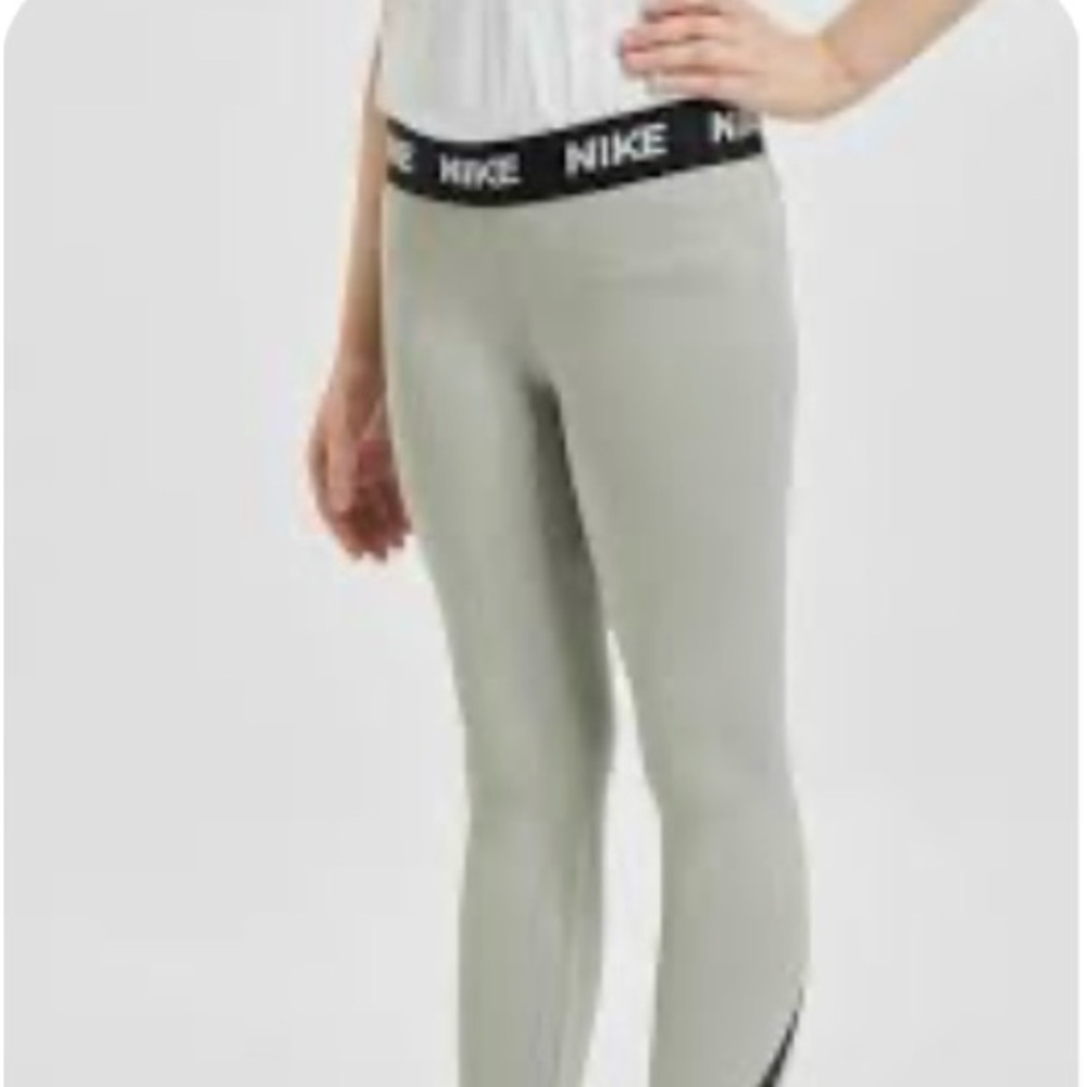 Nike Dri-Fit Girls